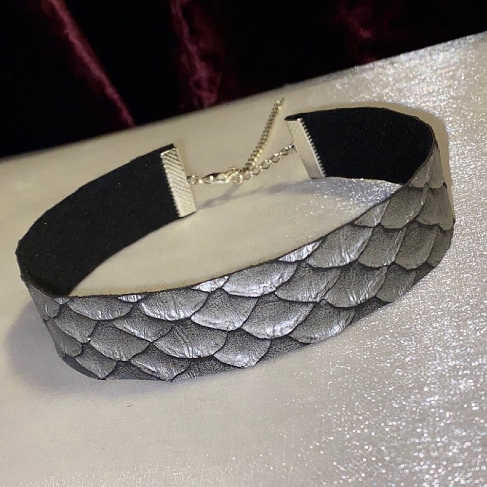 Silver Mermaid Choker 🧜‍♀️